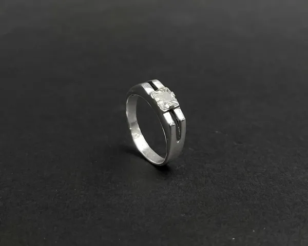 Серебряное мужское кольцо Спарта 15040