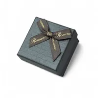 Подaрункове пакування з бантиком