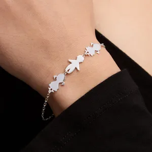 Срібний браслет для гравіювання з підвіскою Дві донечки та синочок  зображення 3