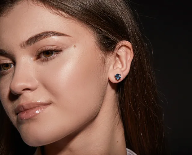 Silver stud earrings Illusion mini