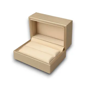 Футляр бежевий під набір   зображення 2