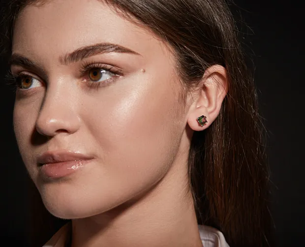 Silver stud earrings Illusion mini