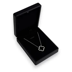 Кольє Кваліз та футляр з підсвіткою 