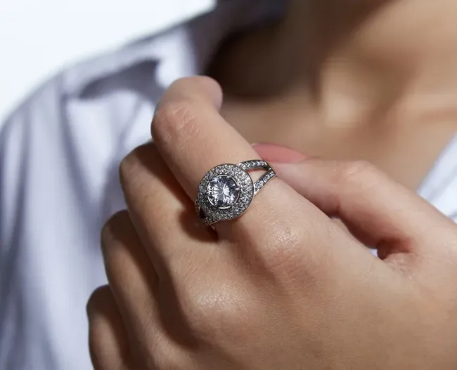 Срібна каблучка Розкіш та Футляр з підсвіткою Сердечко Червоне  зображення 2