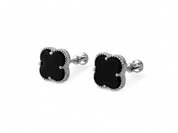 Silver stud earrings Clover