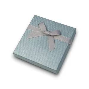 Коробка під набір  квадратна 