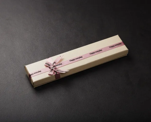 Коробка під браслет "Happy everyday"  світло-бежева 