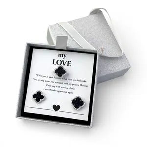 срібний набір Конюшинка з авантюрином та листівка для коханої 
