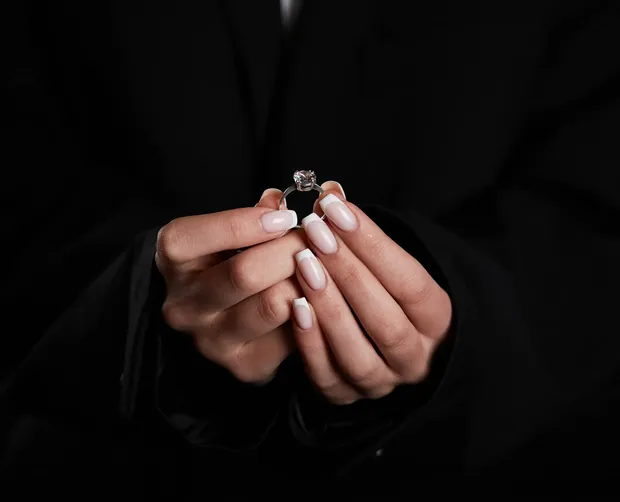 Срібна каблучка Великий Фіаніт та Скринька сердечко