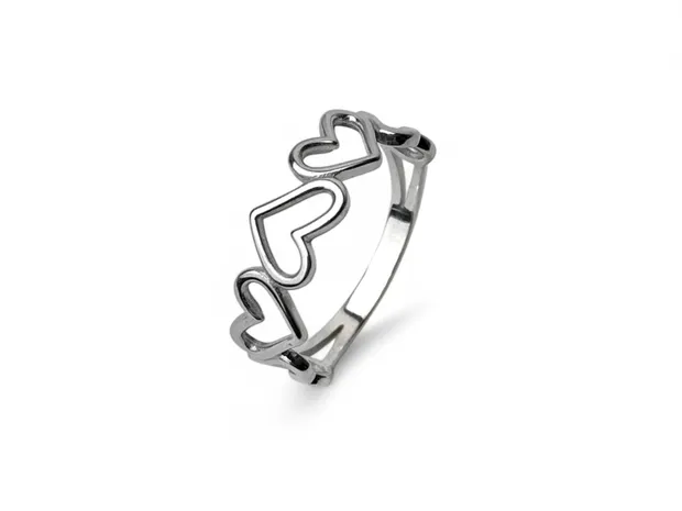 Silver ring in Hearts Atom
