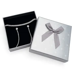 Срібний набір Доріжка з фіанітами та срібляста коробка 