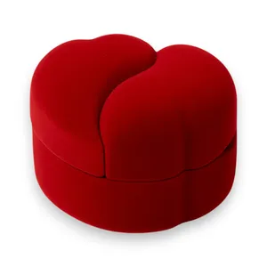 Футляр Інь-Янь червоний  