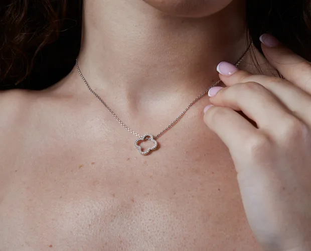 Silver Clover necklace with an insert of fianite