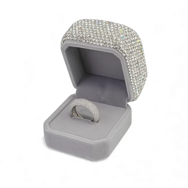 Срібна каблучка Кришталь та футляр Кришталь 