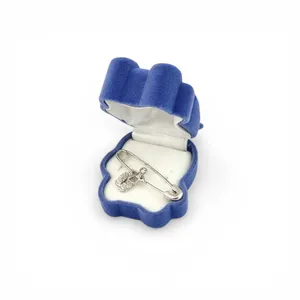 Подарунок для похресниці срібна шпилька дитяча Оберіг 